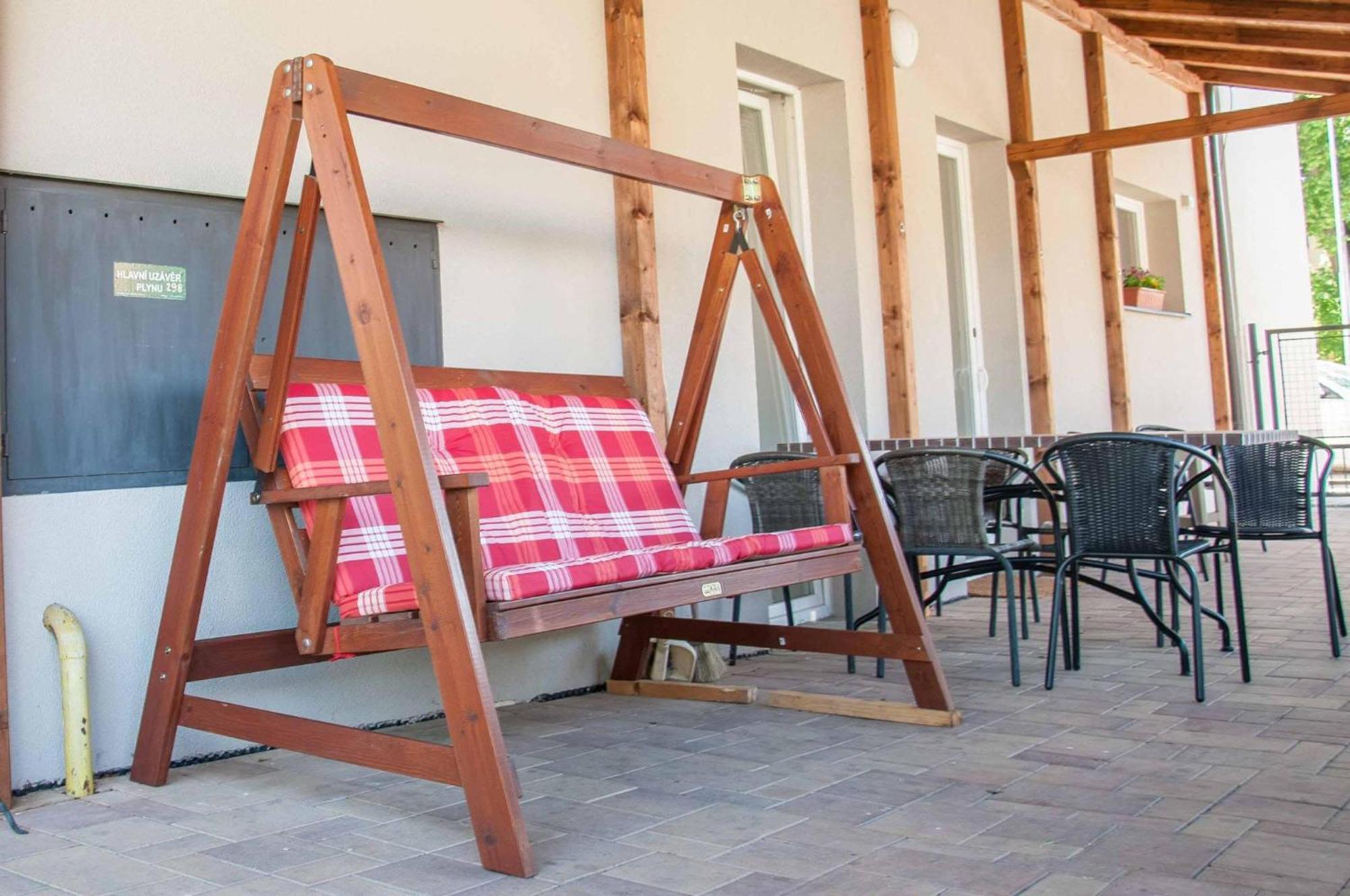 Apartman Zeleznice Daire Dış mekan fotoğraf