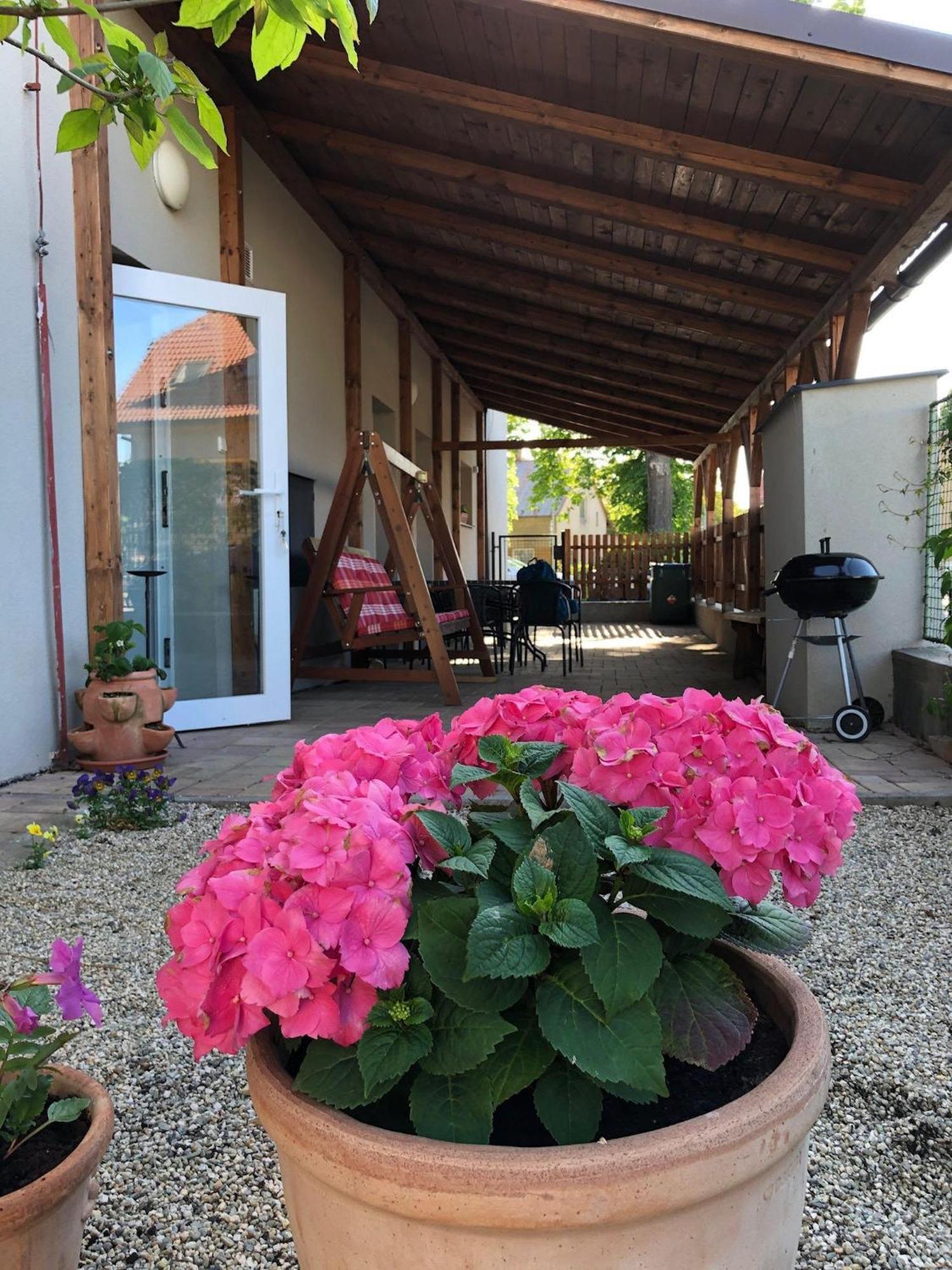Apartman Zeleznice Daire Dış mekan fotoğraf