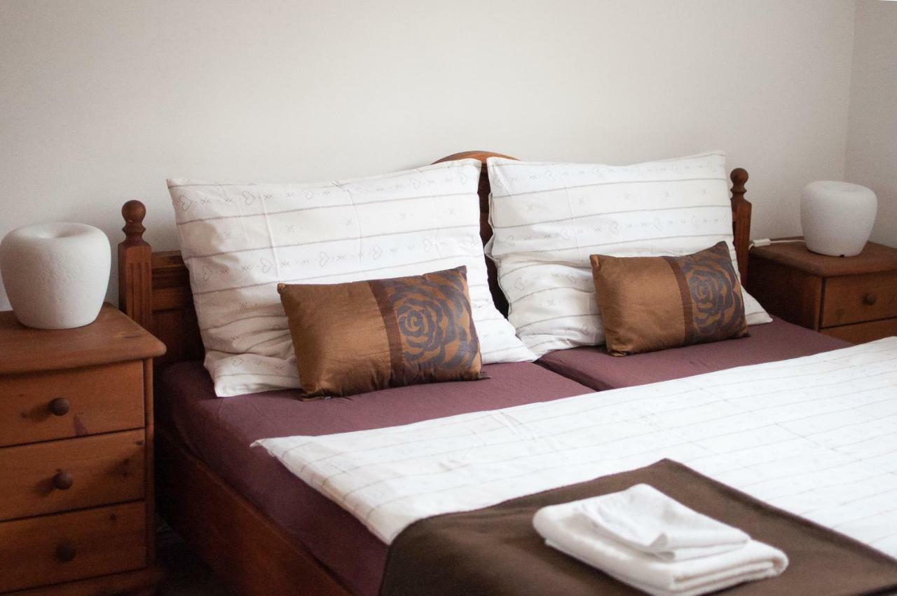 Apartman Zeleznice Daire Dış mekan fotoğraf