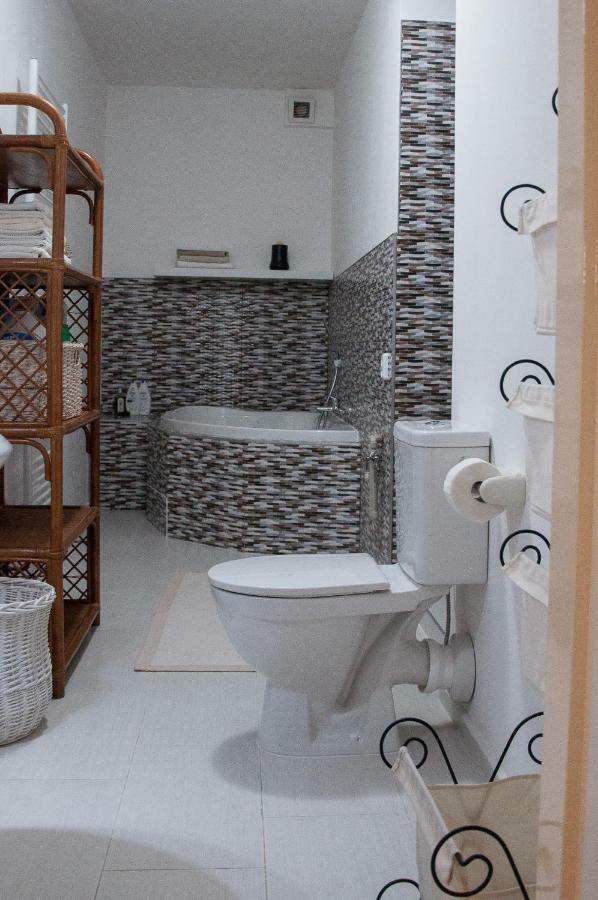 Apartman Zeleznice Daire Dış mekan fotoğraf